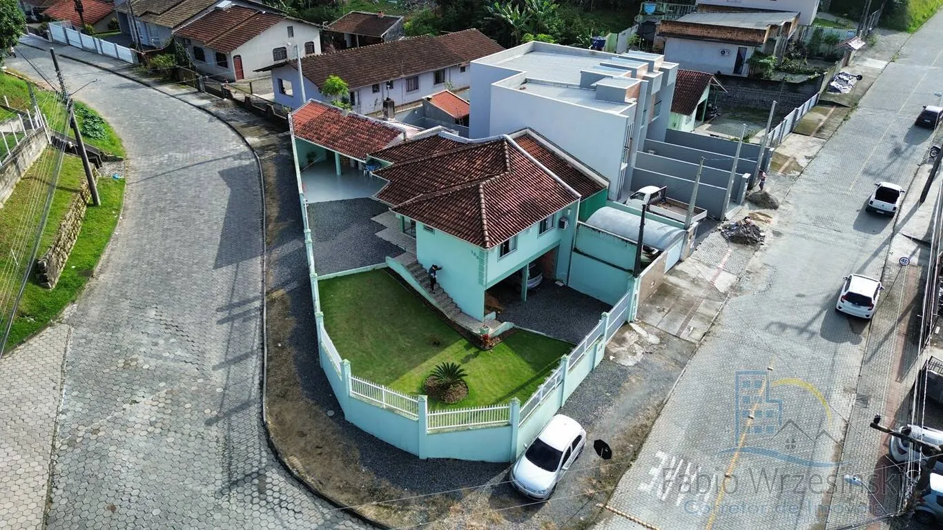 Imagem CASA TERREA NO BAIRRO FLORESTA DE ESQUINA