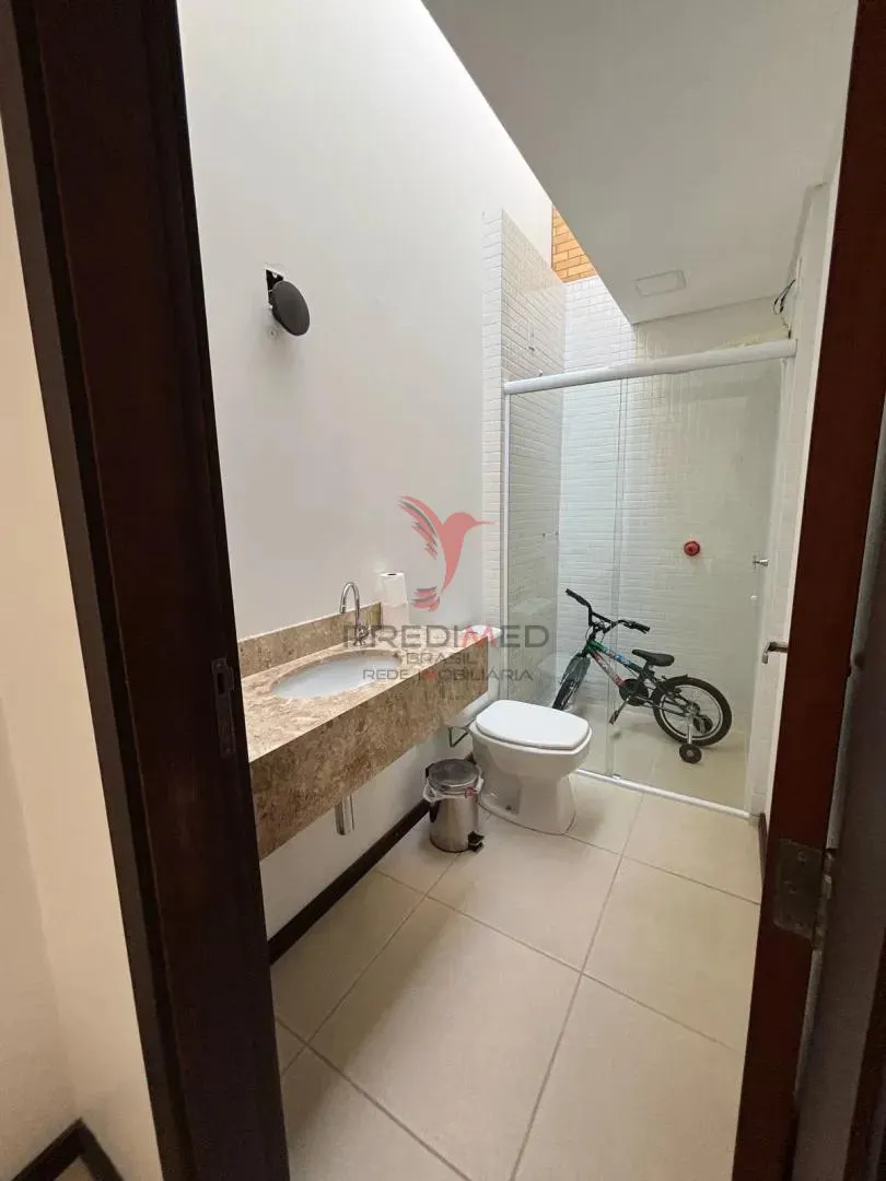 Imagem Casa de Alto Padrão em Piçarras - Jacuzzi Privativa, 3 Suites, Área Gourmet, 4 Vagas