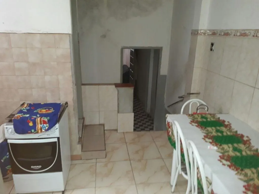 Imagem Casa à venda 2 Quartos, 1 Vaga, 99M², Jardim Coelho Neto, Guaratinguetá - SP