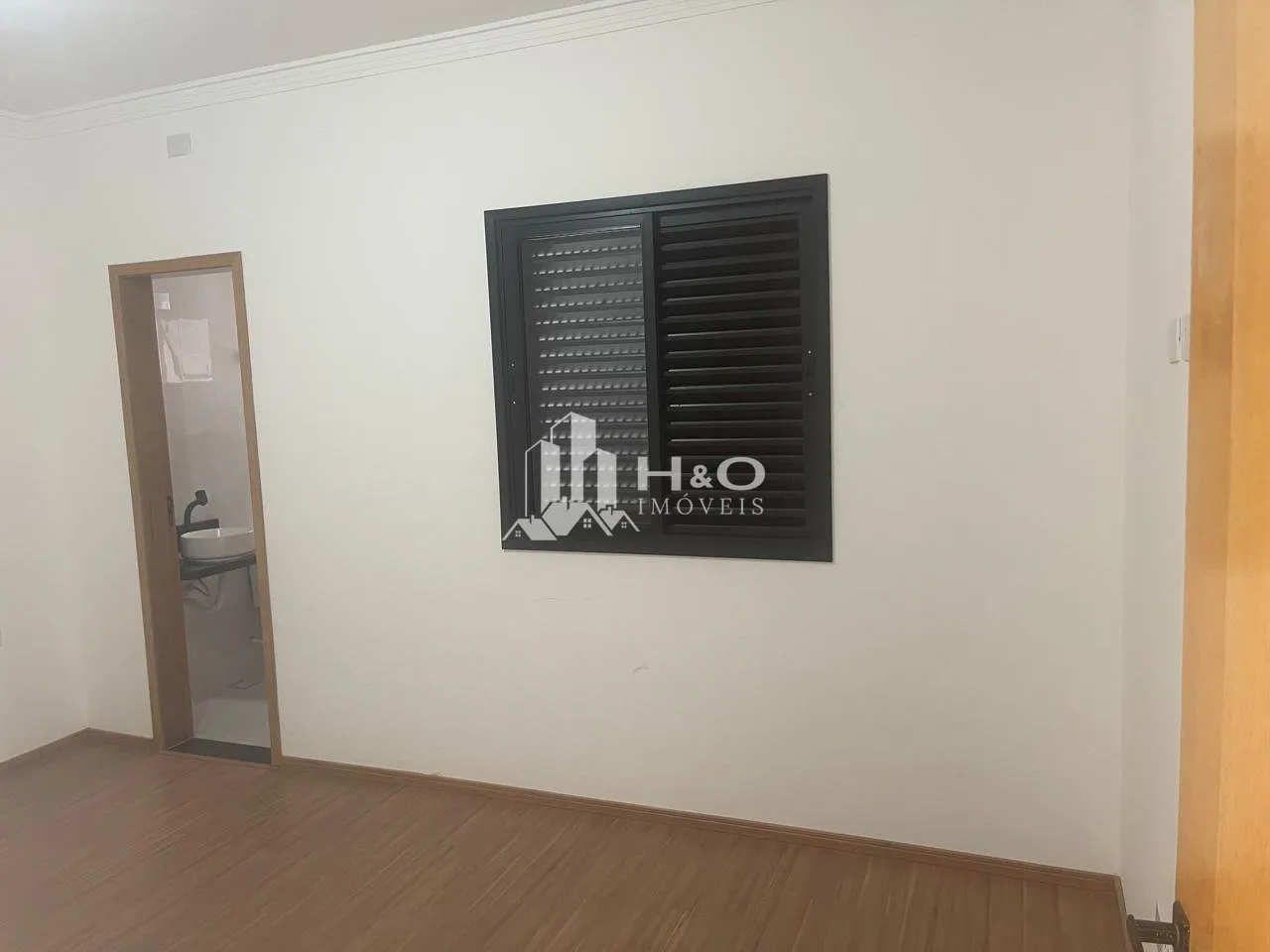 Imagem Oportunidade, Sobrado Impecável na Vila Feliz - 3 Dormitórios, 3 Suítes, 4 Vagas e Acabamento de Alto Padrão