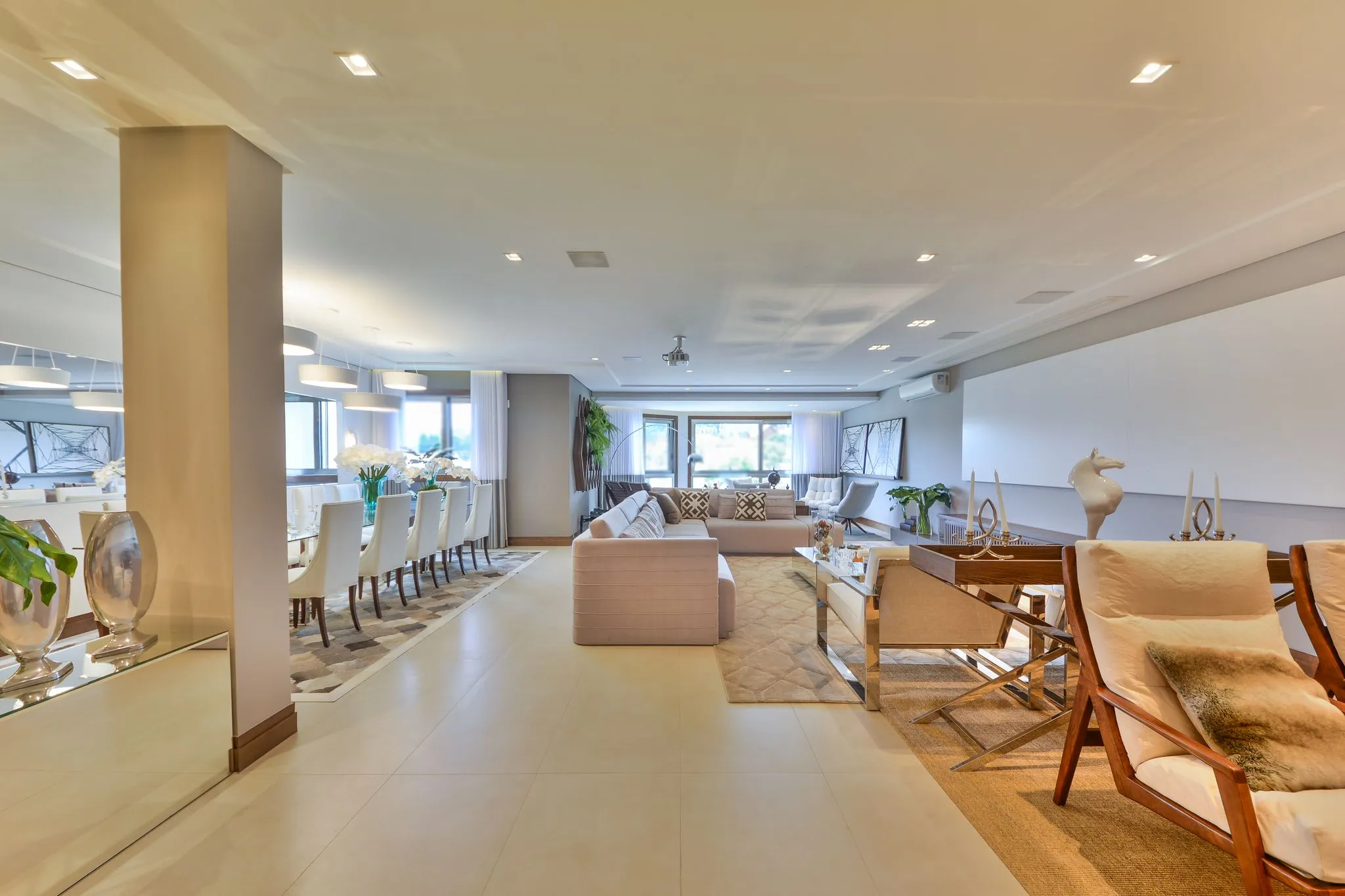 Imagem Apartamento à venda em Gramado, Centro, com 5 quartos, 314.74m2