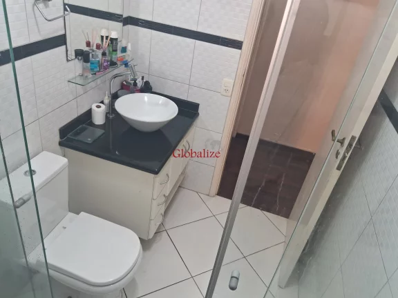 Imagem Belo apartamento em Santos de frente no bairro do Campo Grande com 3 dormitórios e com sacada por R$ 640.000,00.