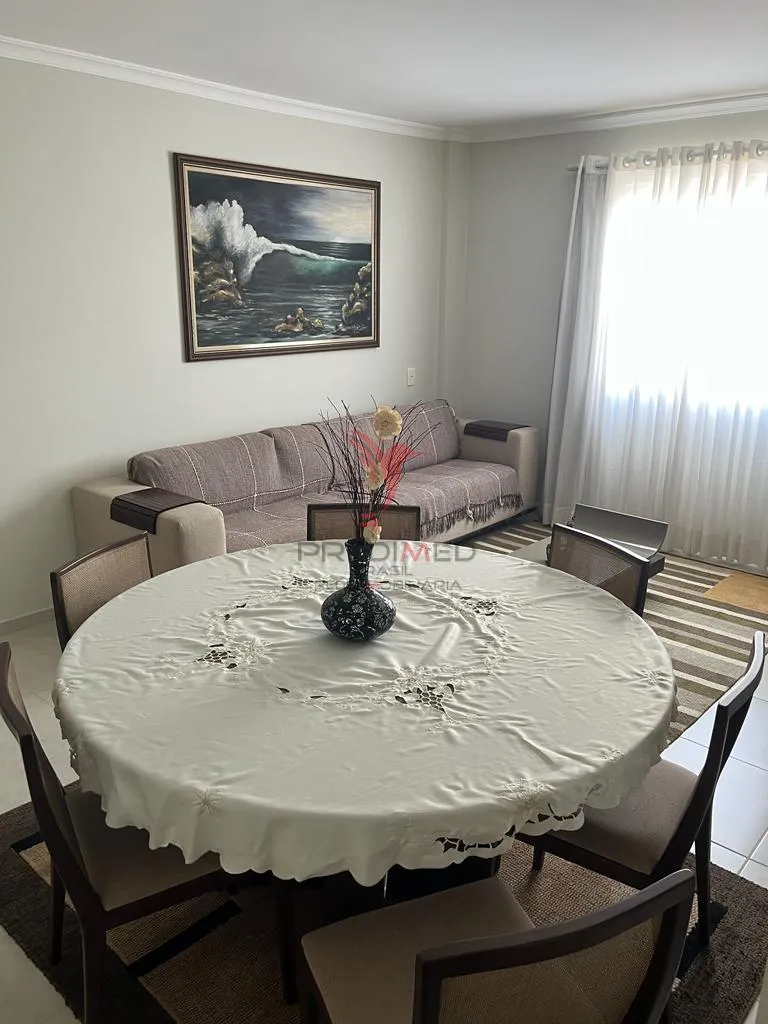 Imagem Apartamento mobiliado, a apenas 100 metros do mar no centro de Balneário Piçarras