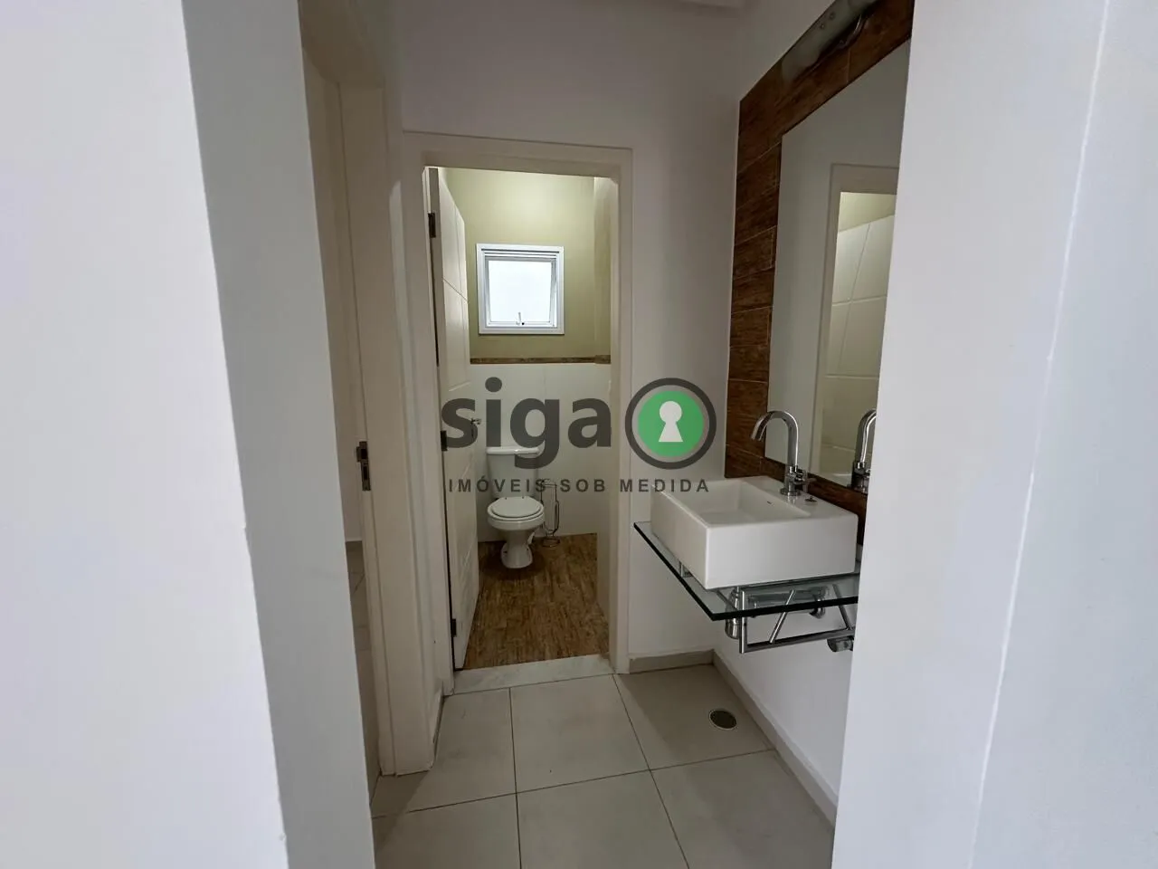 Imagem Oportunidade Casa Ampla com 3 Suítes, Churrasqueira e Área Gourmet