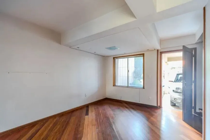 Imagem Casa em condomínio com 3 dormitórios, suíte, sótão e lazer completo - 106m²