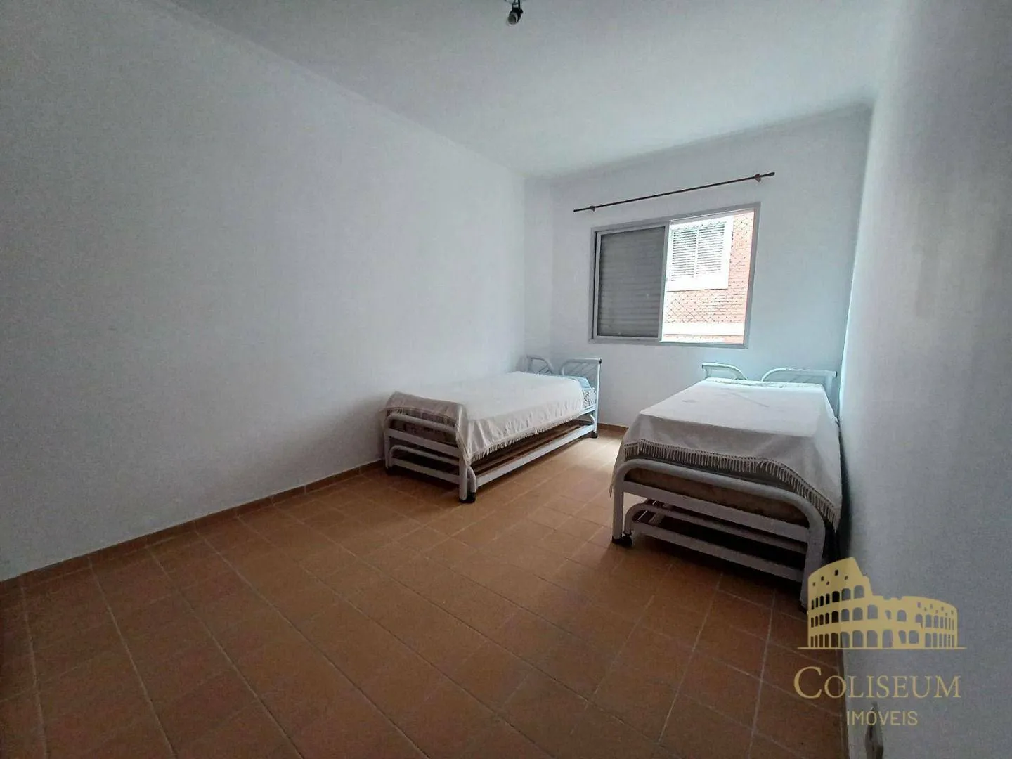 Imagem Apartamento com 2 dormitórios à venda, 76 m² por R$ 360.000,00 - Aviação - Praia Grande/SP