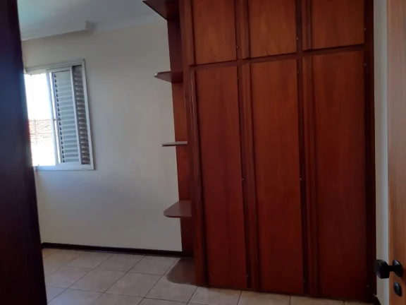 Imagem Excelente apartamento de 127 m2 de área útil ,na melhor localização da Vila Monteiro.Em condomí...