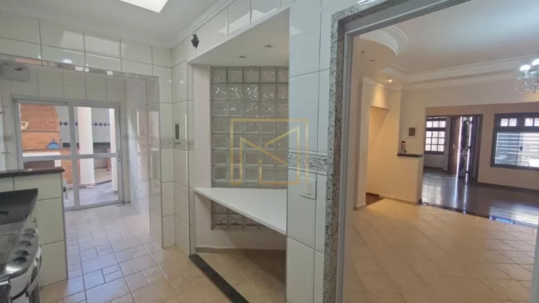 Imagem Residência Singular em Jardim Santana: Amplitude e Conectividade em Hortolândia
