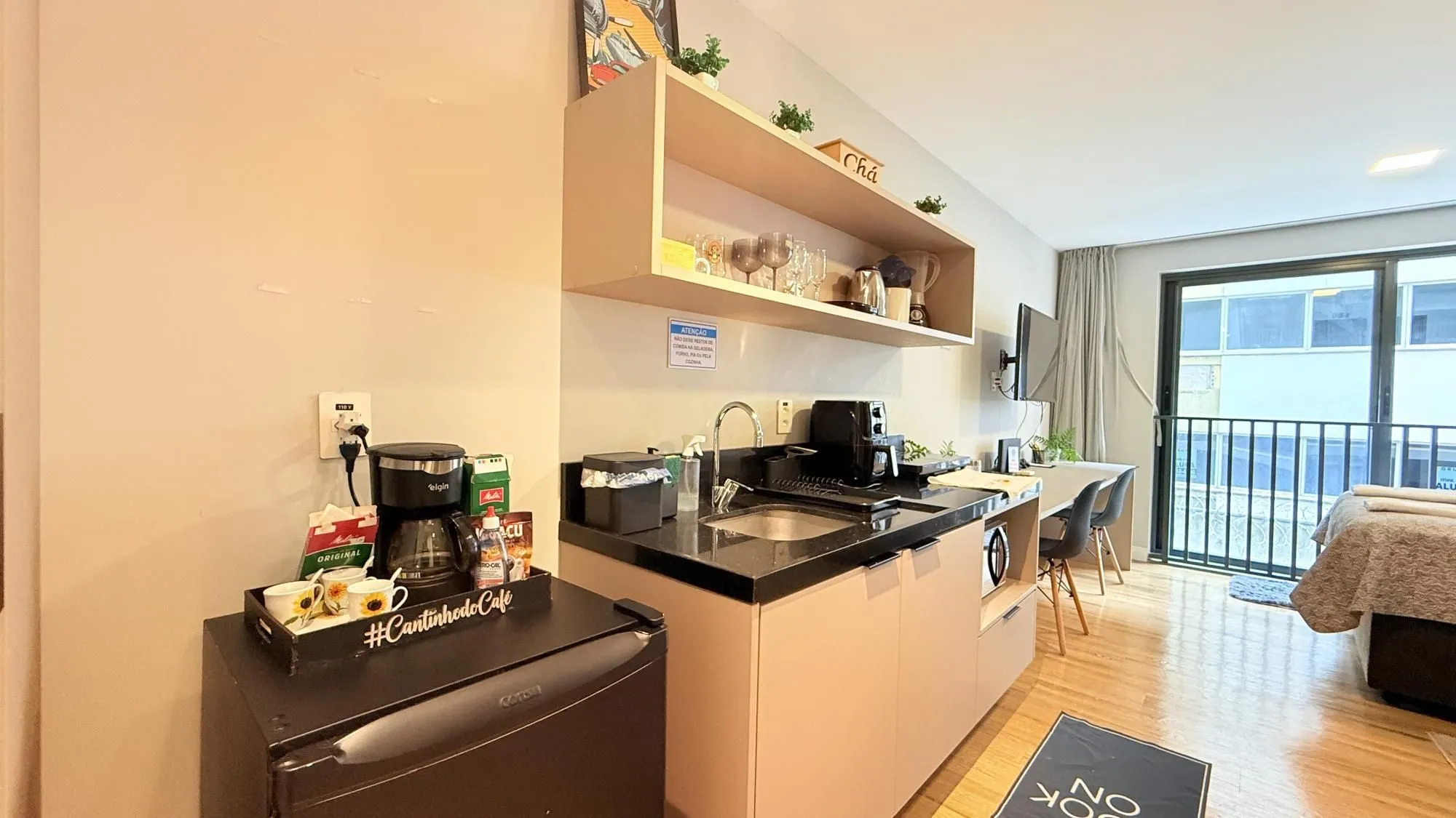 Imagem Excelente Apartamento à venda - R$588.800,00 - Bairro Auxiliadora / Porto Alegre -