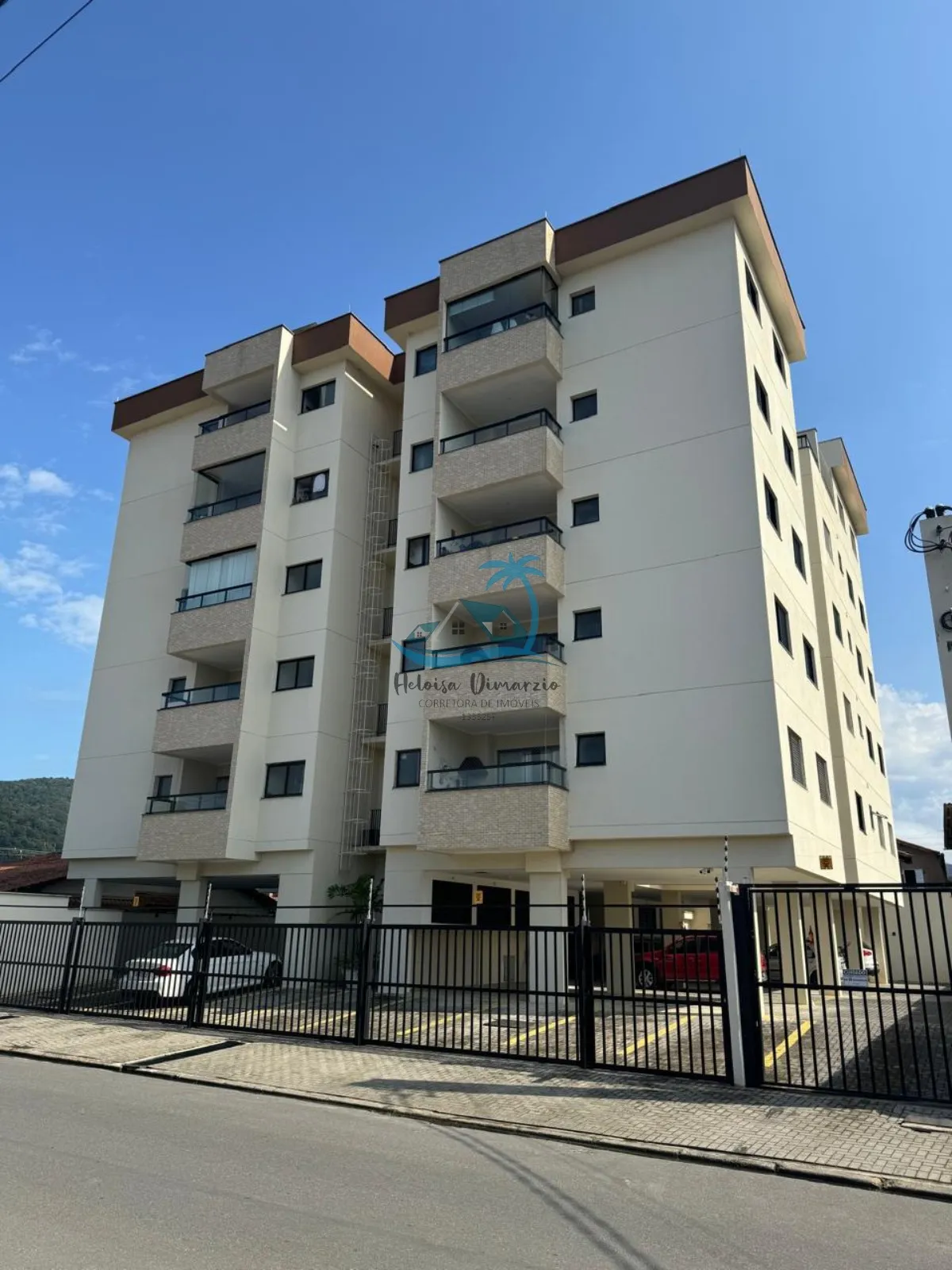 Imagem Apartamento mobiliado com 2 dormitórios a venda em Ubatuba, silop - centro