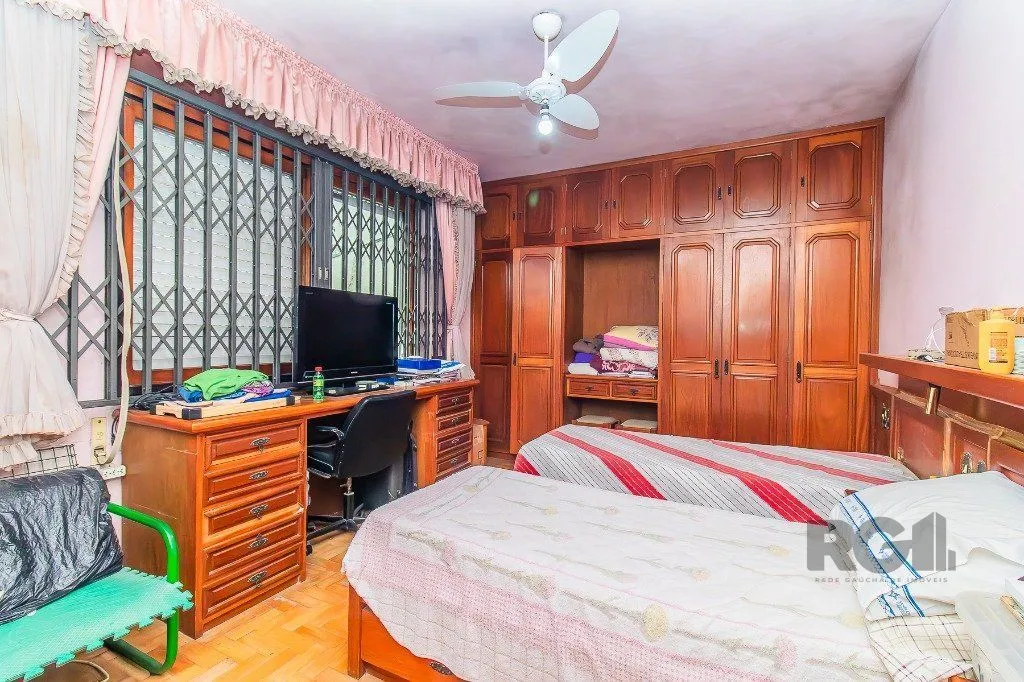 Imagem CASA - 3 dorms. - 4 vagas - 258 m² - VILA IPIRANGA