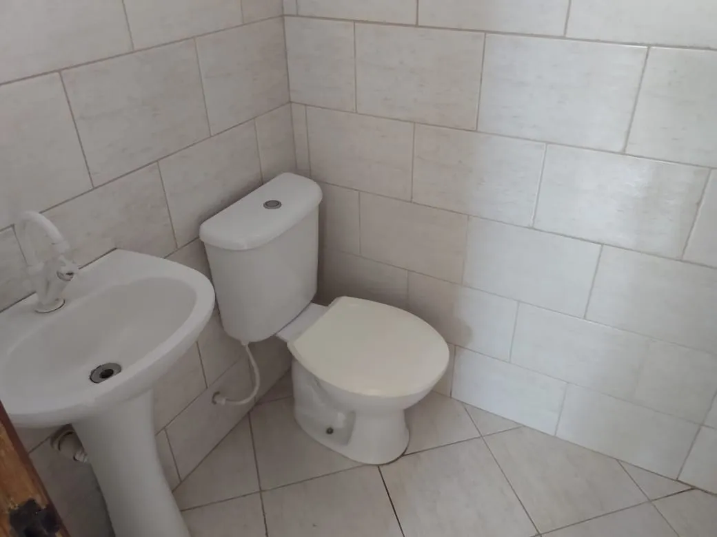 Imagem Casa para Locação 4 Quartos, 1 Suite, 2 Vagas, 120M², Centro, Pindamonhangaba - SP