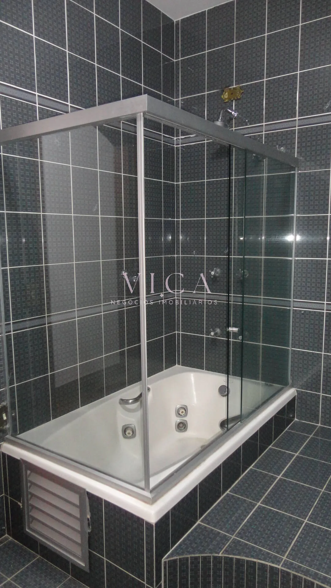 Imagem Casa com 4 dormitórios 475 m² para locação por R$ 20.000 - Alphaville/SP