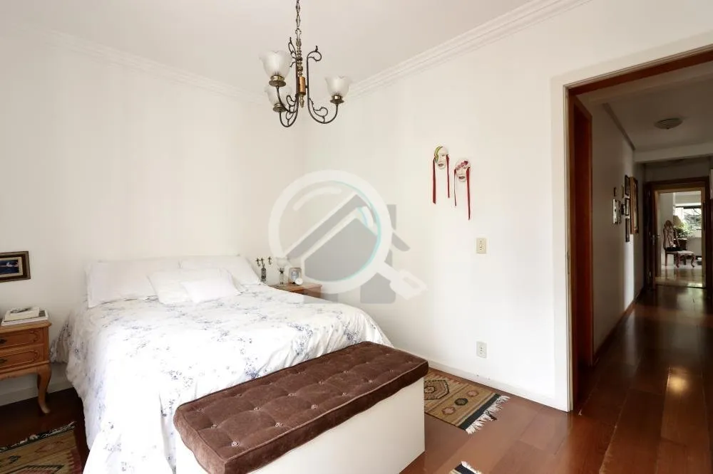 Imagem Raro apartamento andar inteiro, parte nobre da Av. Bagé, 148m2 privativos, 3 vagas de garagem, ampl...