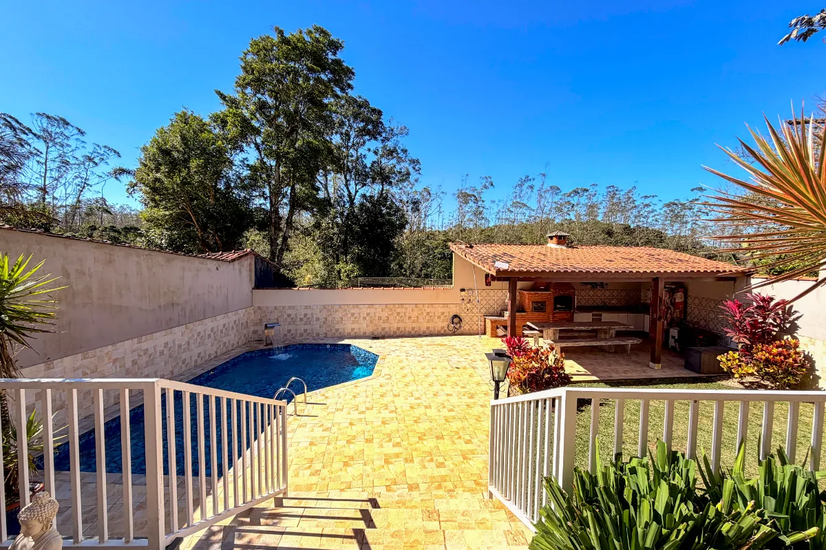 Imagem Sobrado para venda em Represa com 4 quartos, sendo 4 suítes, 297m2