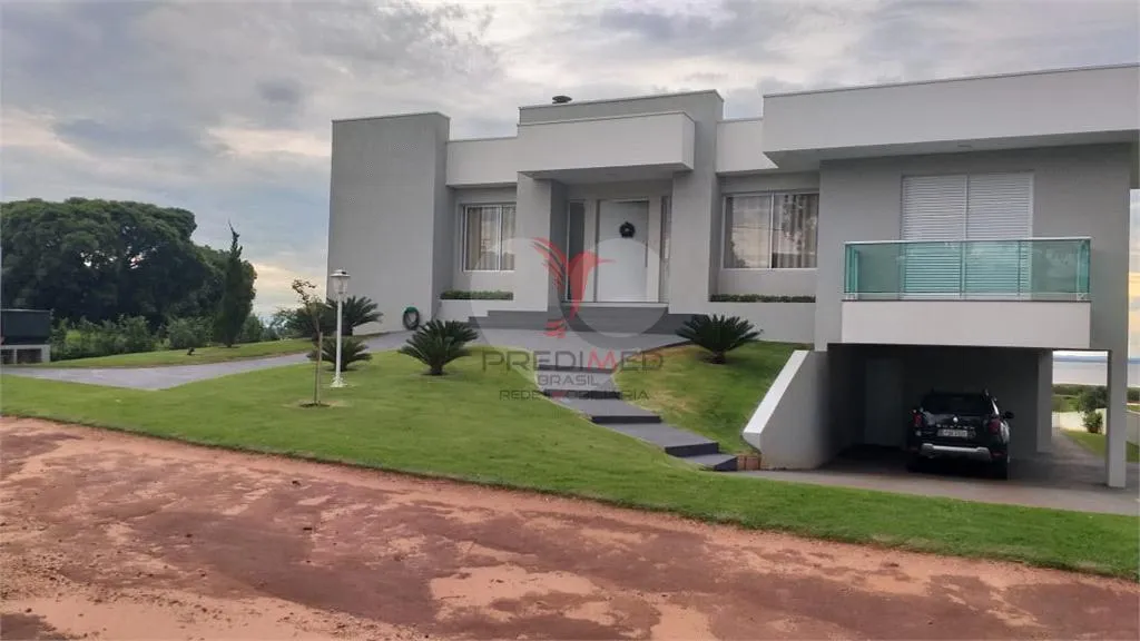 Imagem Casa de Condomínio de 2 quartos, 300m² no bairro Centro, em Arandu