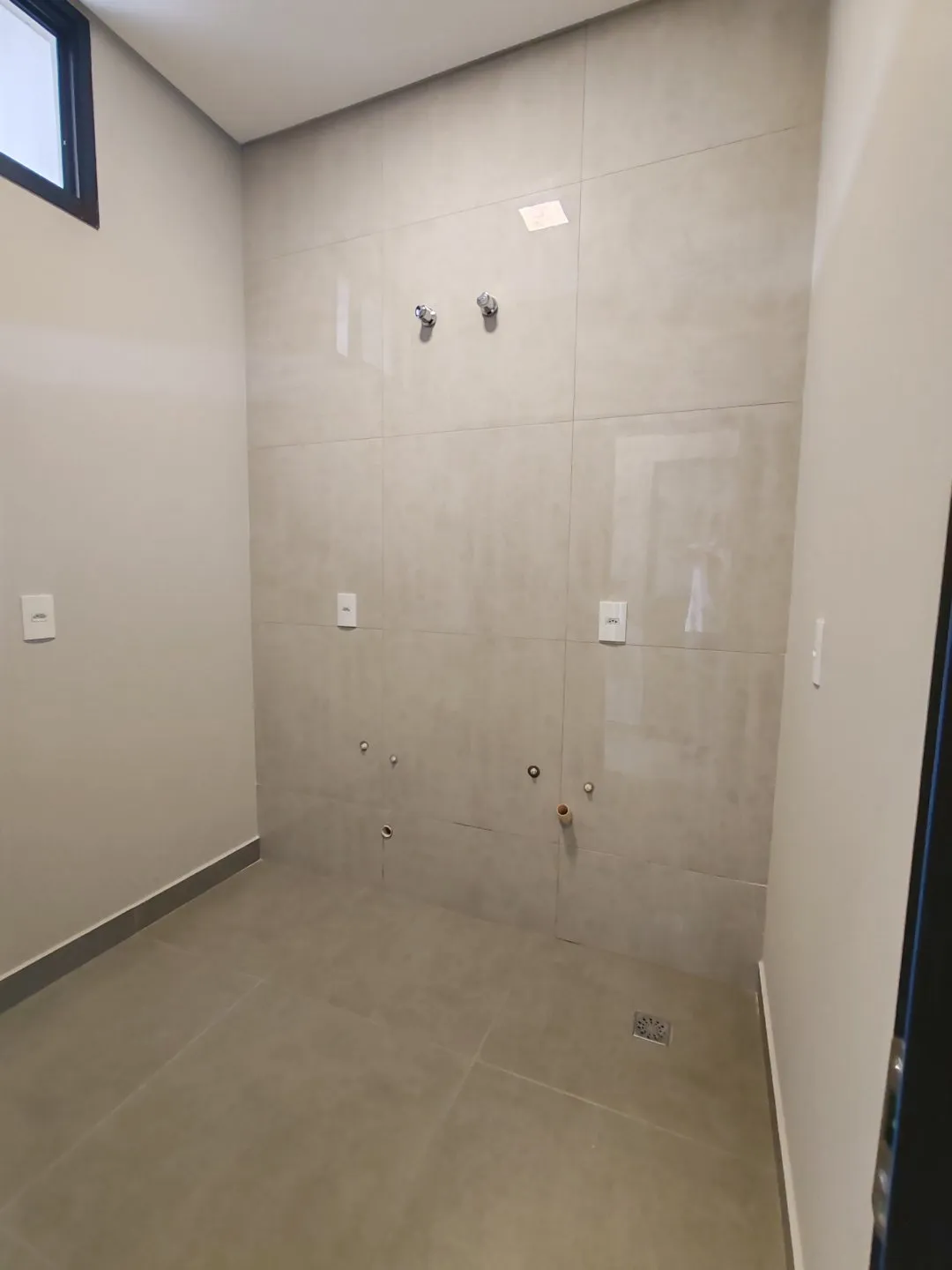 Imagem Casa à venda em Cascavel - Loteamento Colinas Tropical - Novos - Pronto para morar