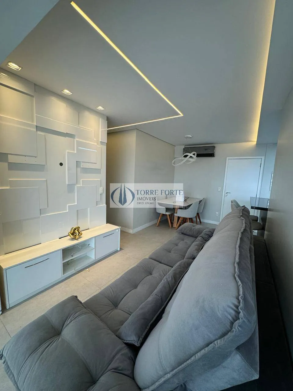 Imagem Lindo apartamento com 60 m², 2 dormitórios sendo 1 suíte, 1 vaga de garagem
