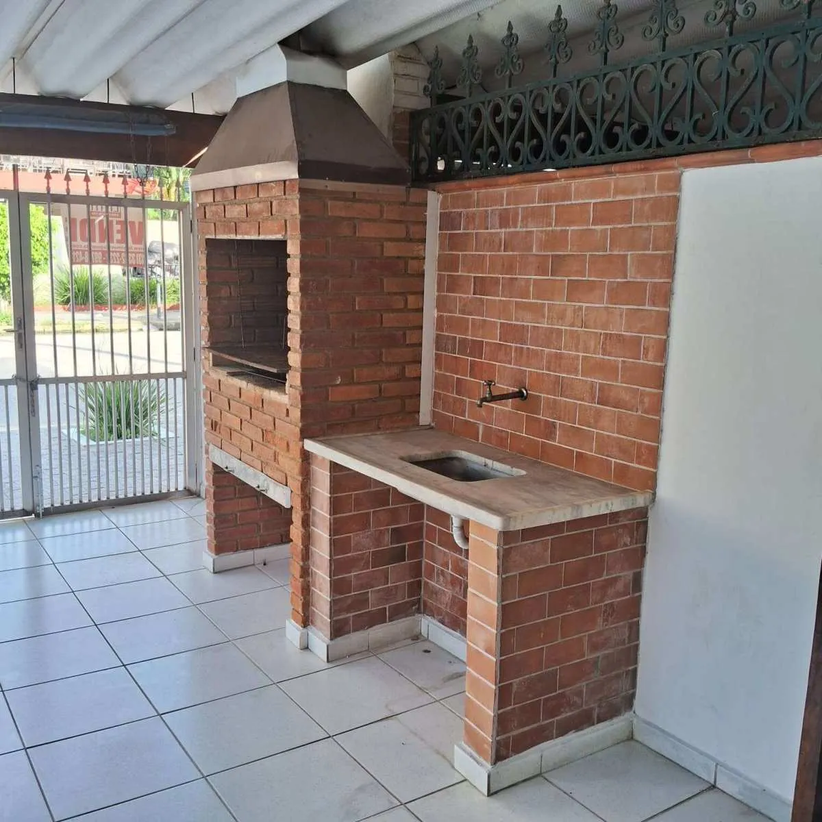 Imagem Casa à venda em Guarujá, Enseada, com 1 quarto, com 70 m2, Condomínio Mandaguari