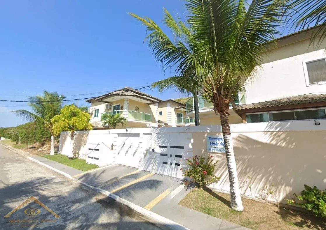 Imagem Casa em Condomínio para Venda em Cabo Frio / RJ no bairro Peró