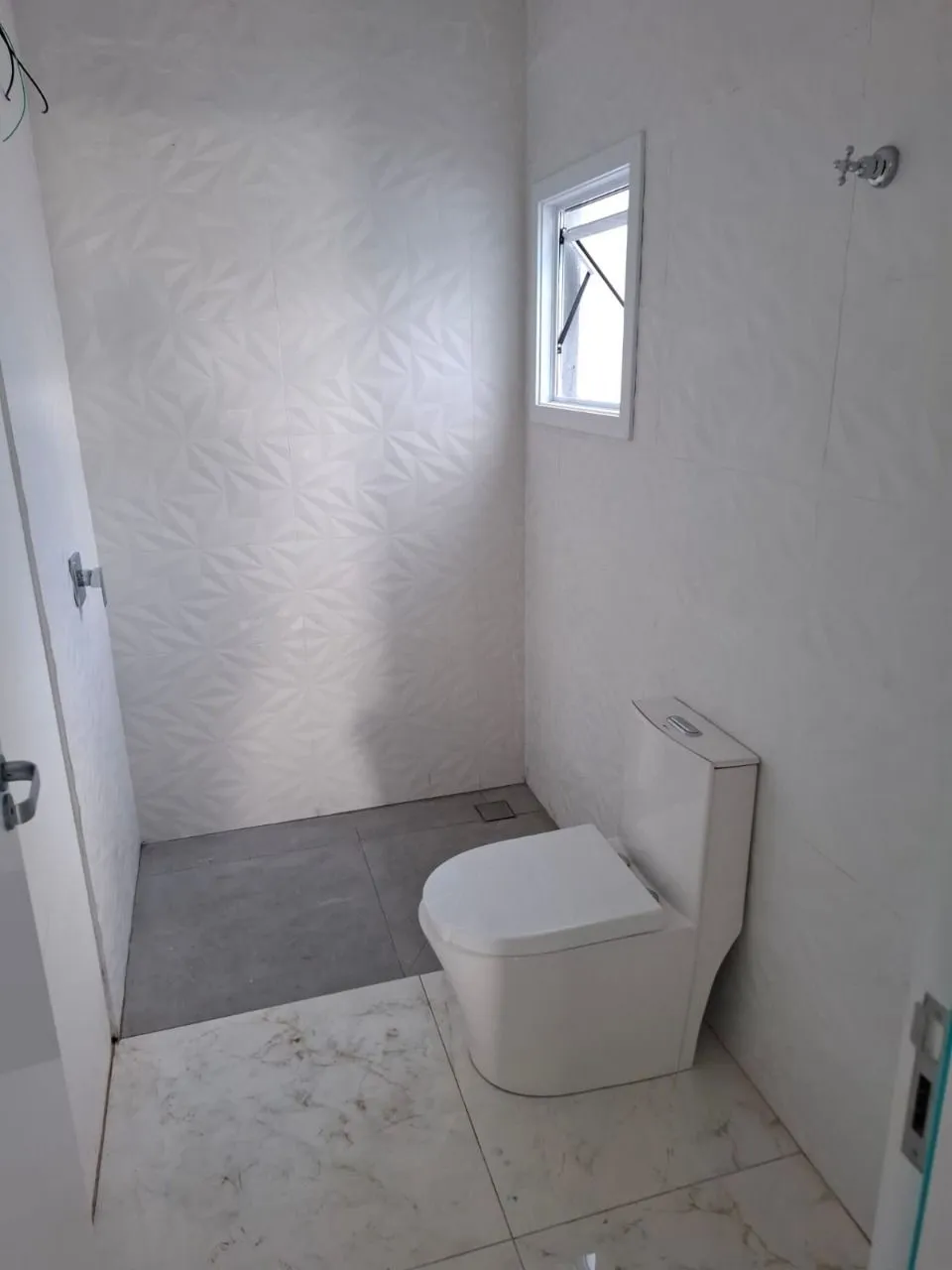 Imagem Casa a venda Zona Sul de Porto Alegre. Bairro Aberta dos Morros