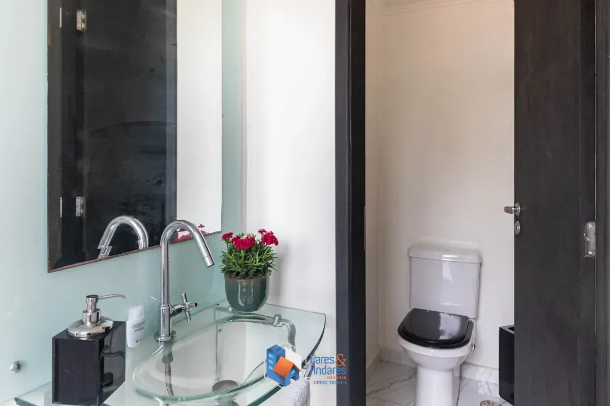 Imagem Sobrado para venda em Alto da Lapa com 3 quartos, sendo 1 suíte, 330m²