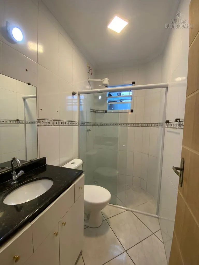 Imagem Vende-se esse Maravilhoso Sobrado com 3 Dormitórios - Bairro Boqueirão