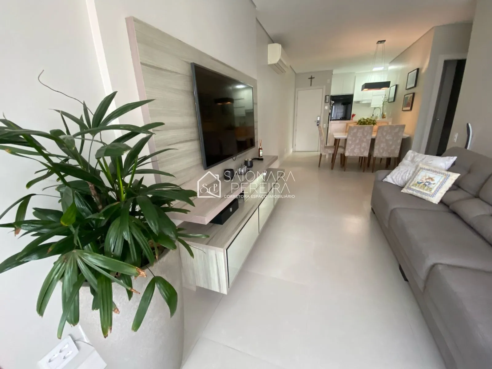 Imagem D/ONE - APARTAMENTO 2 DORMITÓRIOS SENDO 1 SUÍTE - CENTRO - FLORIANÓPOLIS