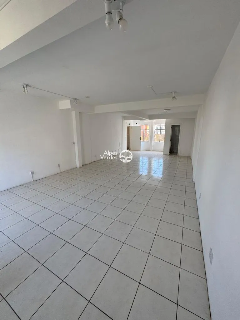 Imagem Vende-se sala comercial próx ao centro de Sapiranga-125m2- Valor R$224.000,00