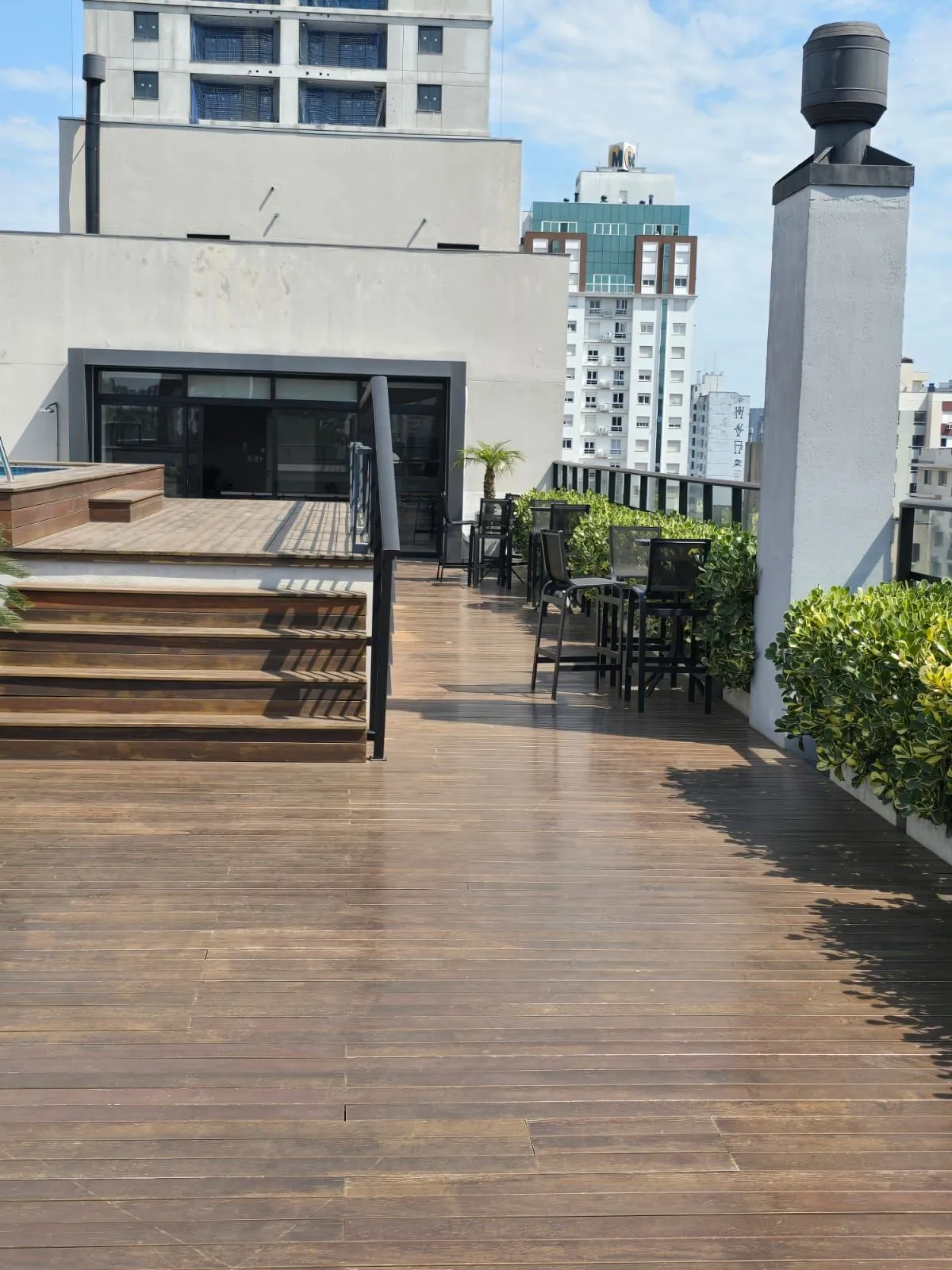 Imagem Studio mobiliado, com 30m² privativos, 1 vaga - Cidade Baixa
