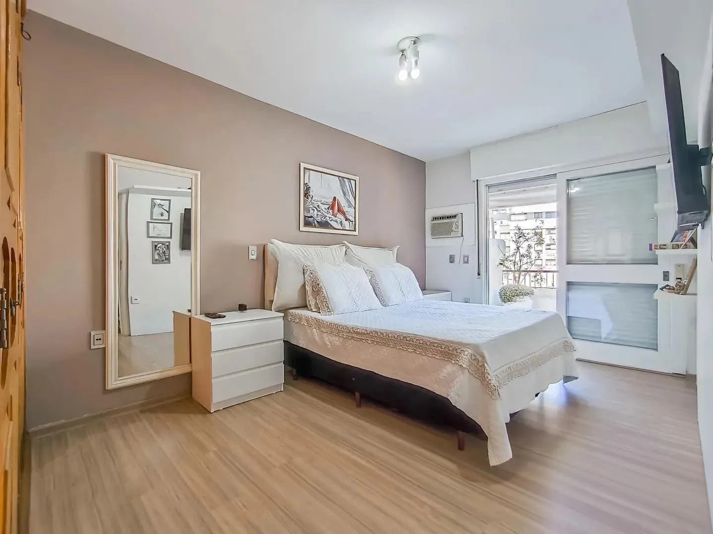 Imagem Apartamento de 3 dormitórios á venda no Bairro Bela Vista - Porto Alegre