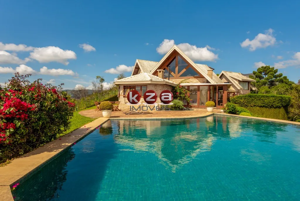 Foto do imóvel Espetacular Mansão de Luxo no Condomínio Florestal Clube em Campos do Jordão - 5 Quartos, 5 Suítes, 3 Salas, 7 Banheiros, 13 Vagas - 655m²