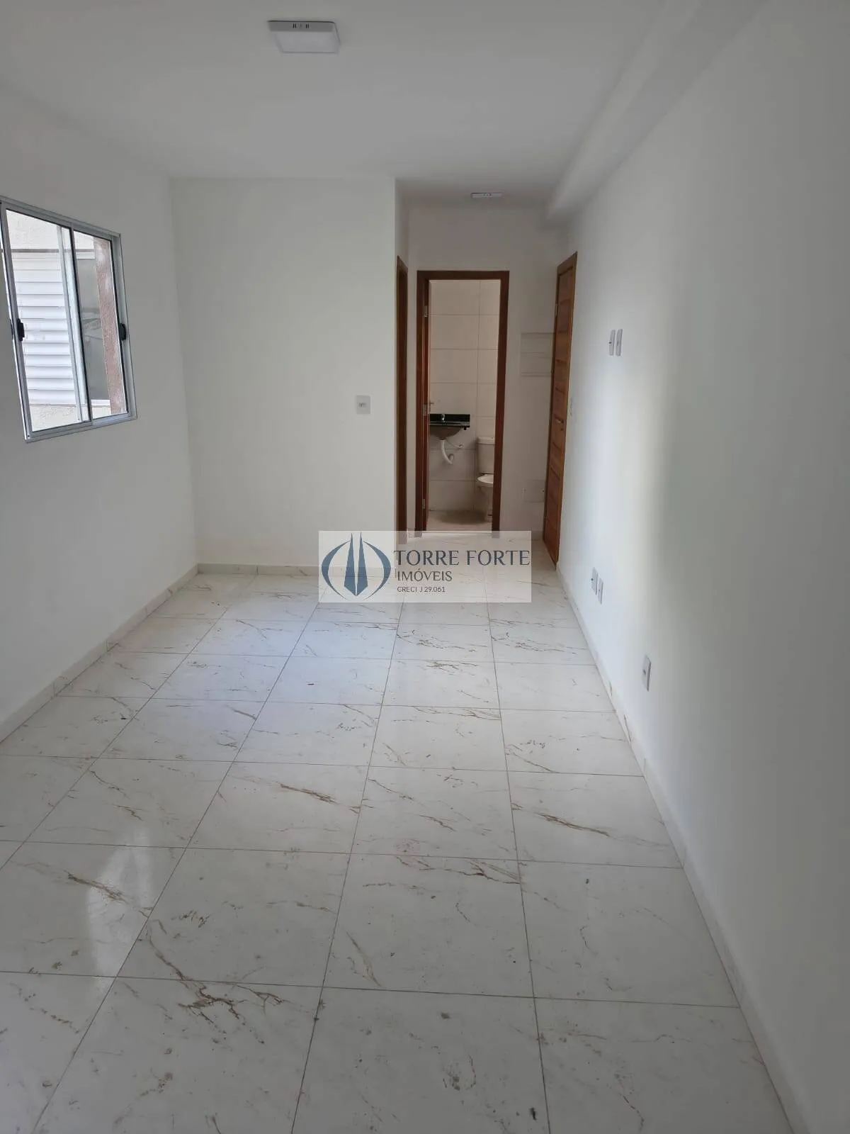 Imagem Oportunidade Apartamento com 2 Dormitórios Próximo ao Metrô Guilhermina