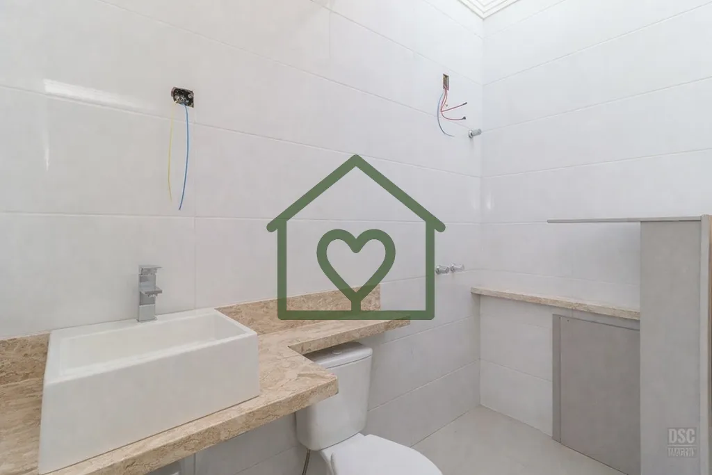 Imagem Casa térrea com 92m² privativos, muito bem distribuída, oferecendo um ambiente acolhedor e funcio...