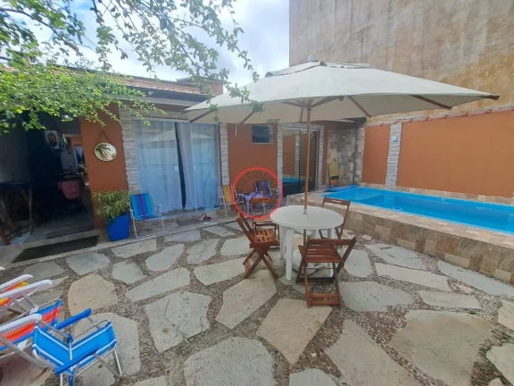 Imagem POUSADA A VENDA EM MARESIAS COM 1 CASA PRINCIPAL, COM 1 SUÍTE E PISCINA E MAIS UM SOBRADO COM 6 SUÍTES
