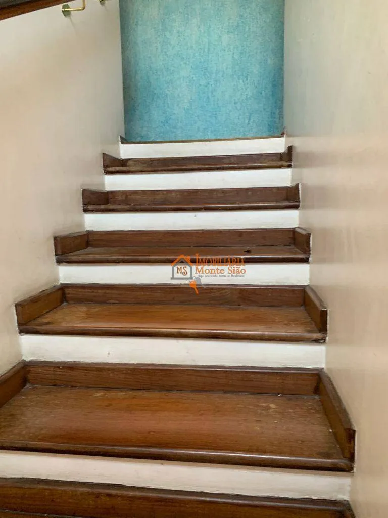 Imagem Sobrado com 6 dormitórios à venda, 200 m² por R$ 795.000,00 - Jardim Santa Bárbara - Guarulhos/SP