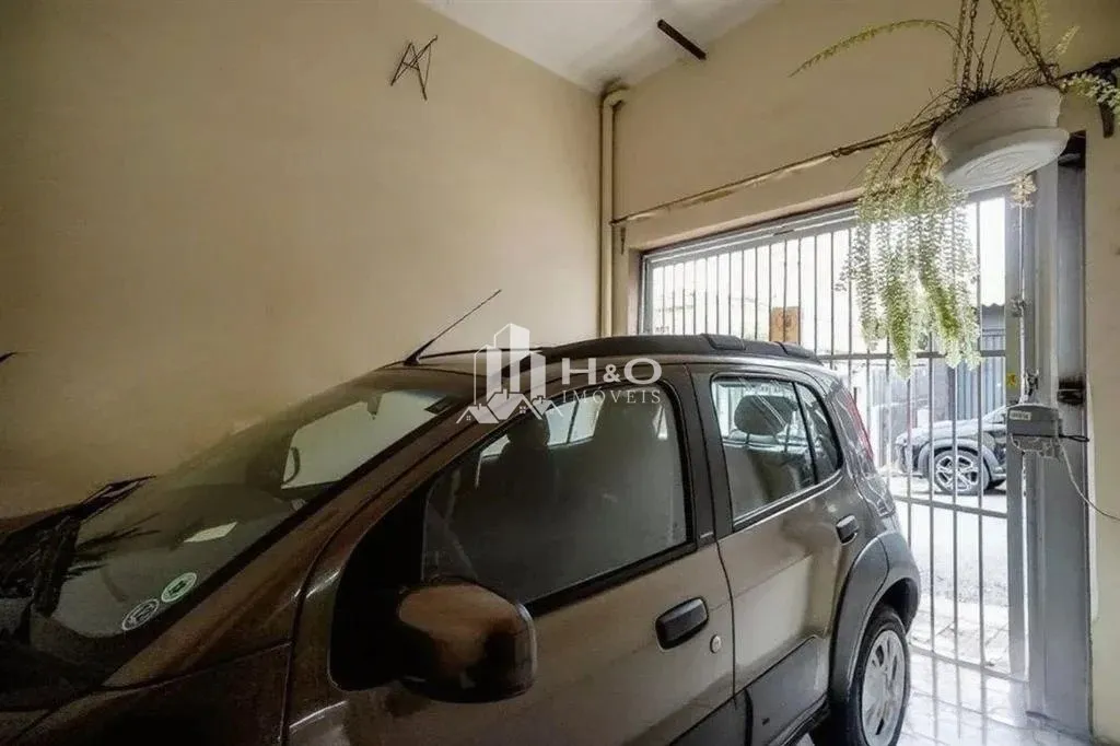 Imagem Oportunidade no Tatuapé: Casa Térrea com Suíte e Vaga Coberta - Localização Privilegiada