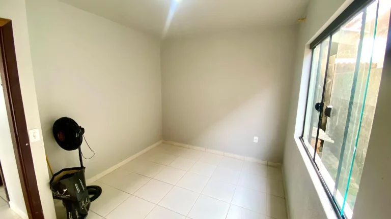 Imagem Casa ampla no bairro Ambrósio em Garopaba-SC, a 5 min do centro e praias. Oportunidade!