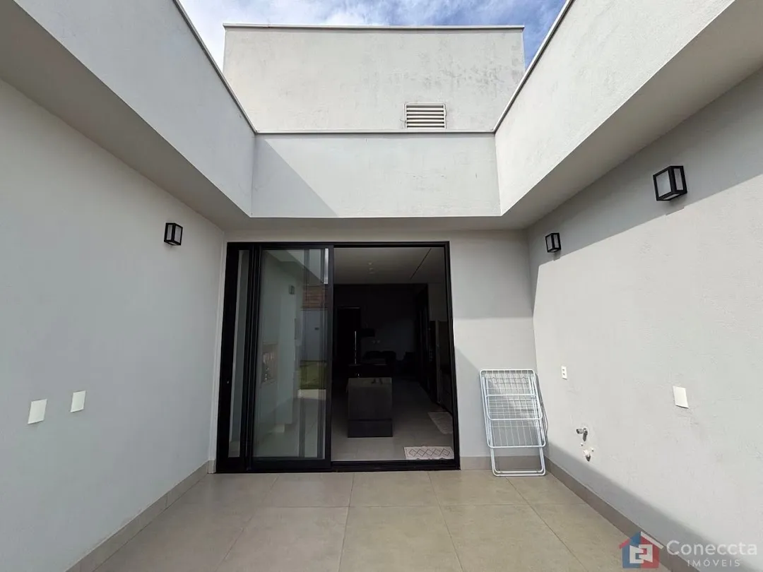 Imagem Casa Residencial à venda, Caiçaras, Patos de Minas - CA0193.