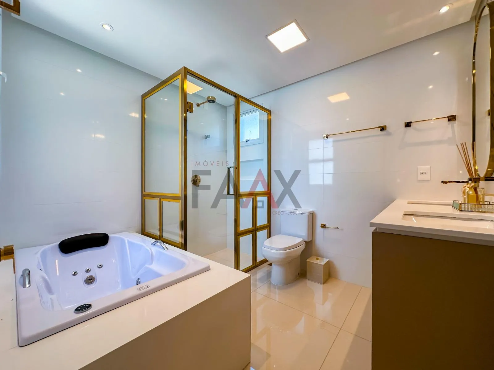 Imagem Apartamento no Château de Florence em Itapema SC com vista para o mar