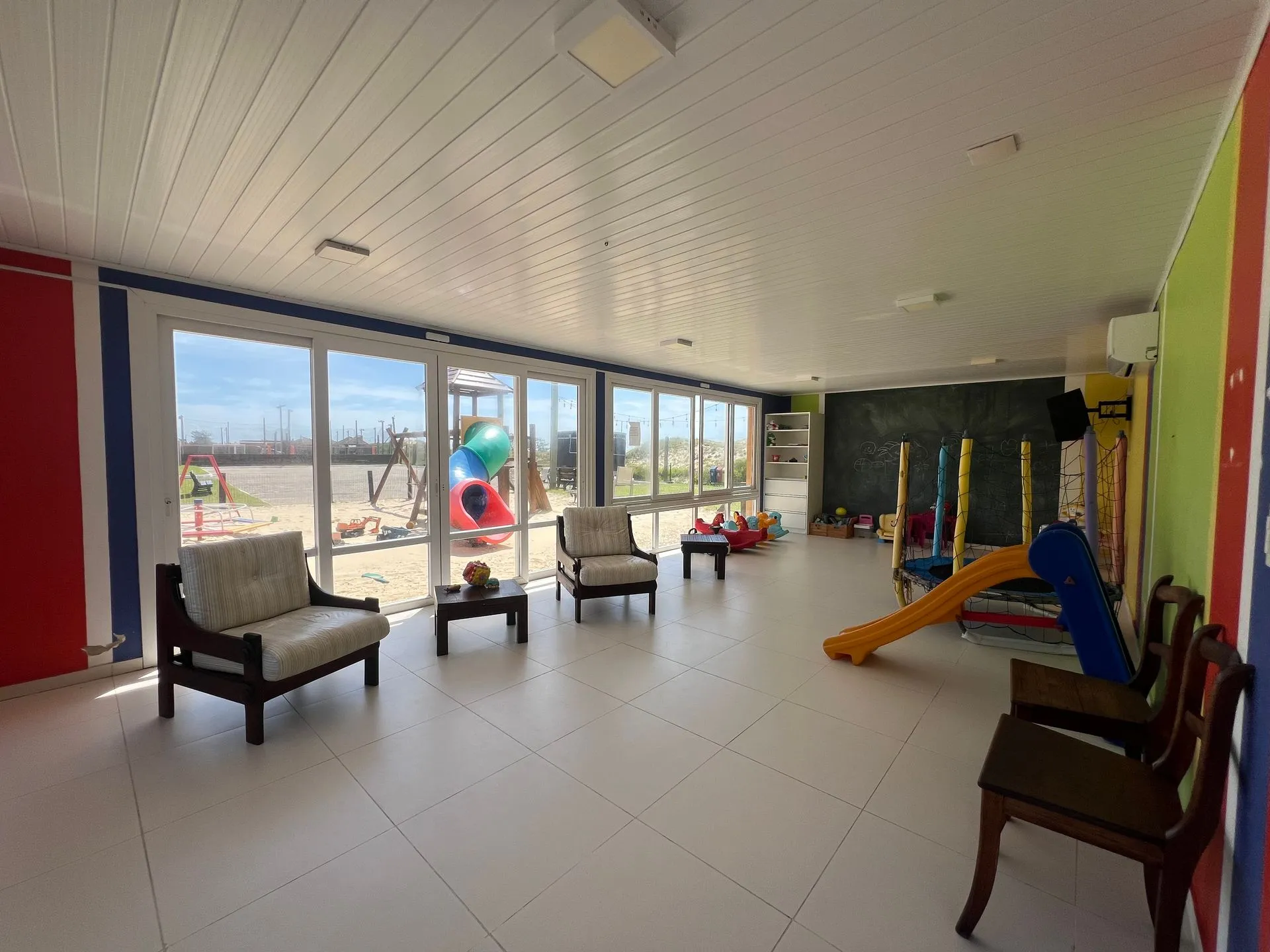 Imagem Casa à venda em Imbé, Centro, com 2 quartos, 121,74m2