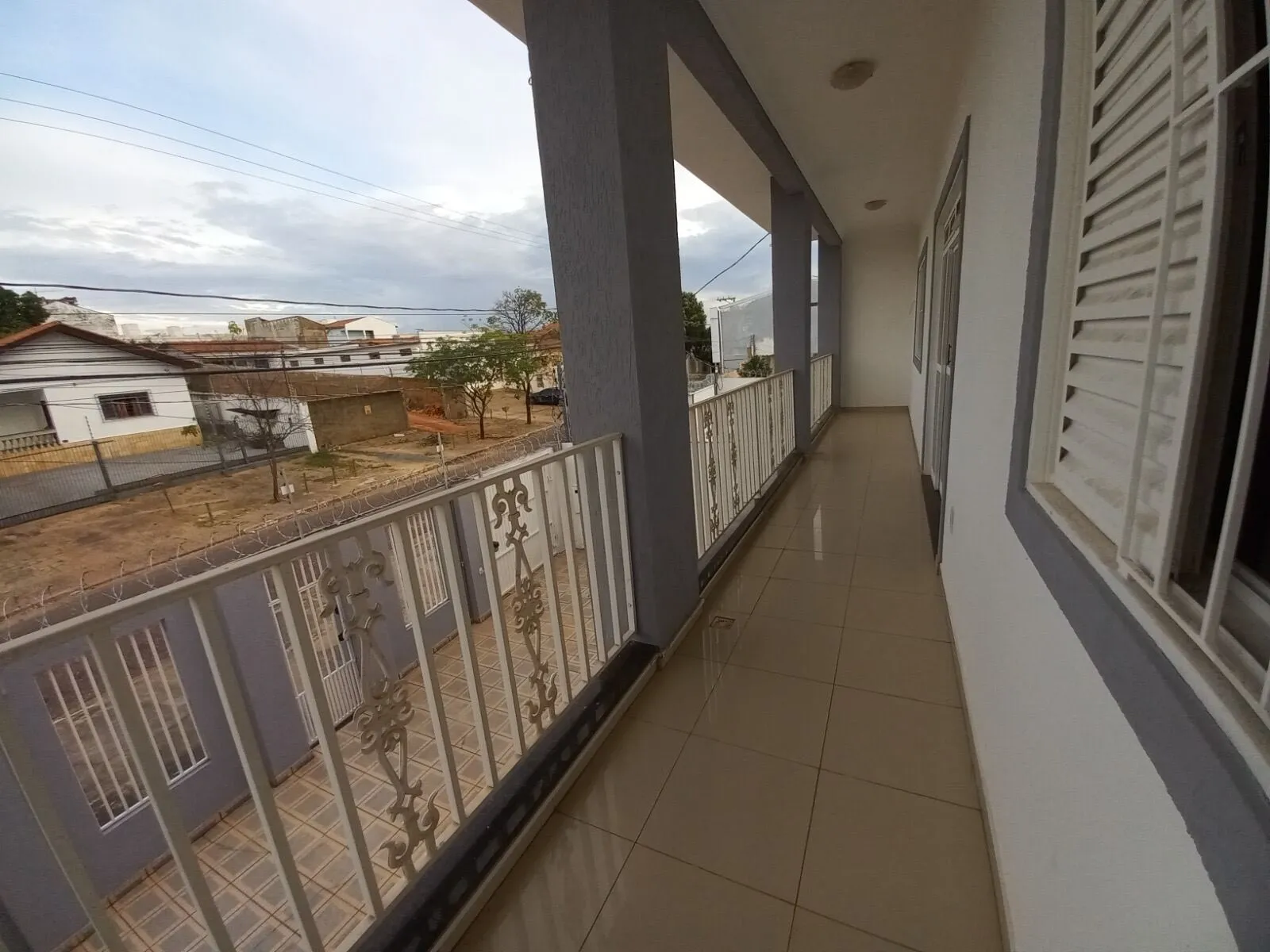 Imagem Sobrado 3 andares e Sala Comercial Anexo Bairro Jardim Guanabara