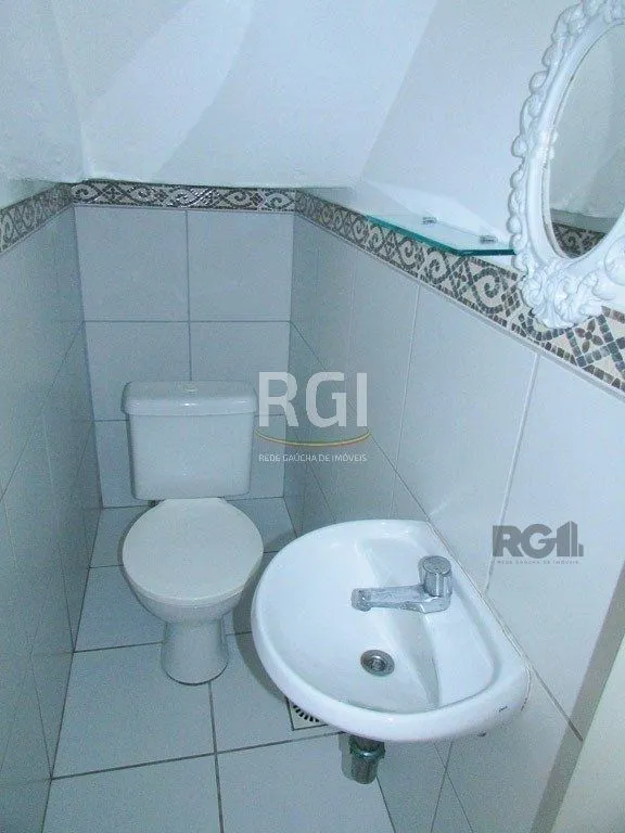 Imagem Casa em condomínio para Venda com 3 dormitórios, sendo 1 suites e 2 vagas no bairro Cristal