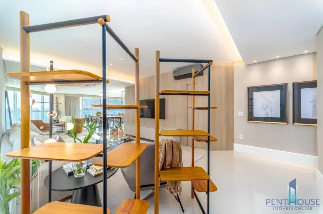 Imagem Apartamento Frente Mar para Venda em Balneário Camboriú, CENTRO, 4 dormitórios, 4 suítes, 6 banheiros, 4 vagas
