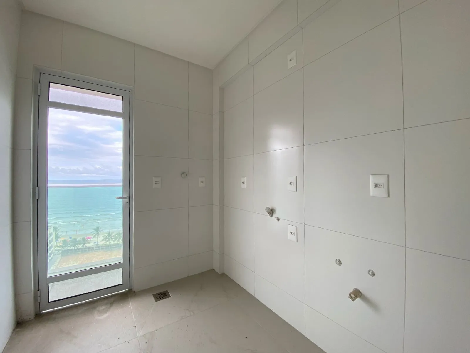 Imagem Apartamento com vista para o mar à venda com 157m2 por R$ 3.400.000,00