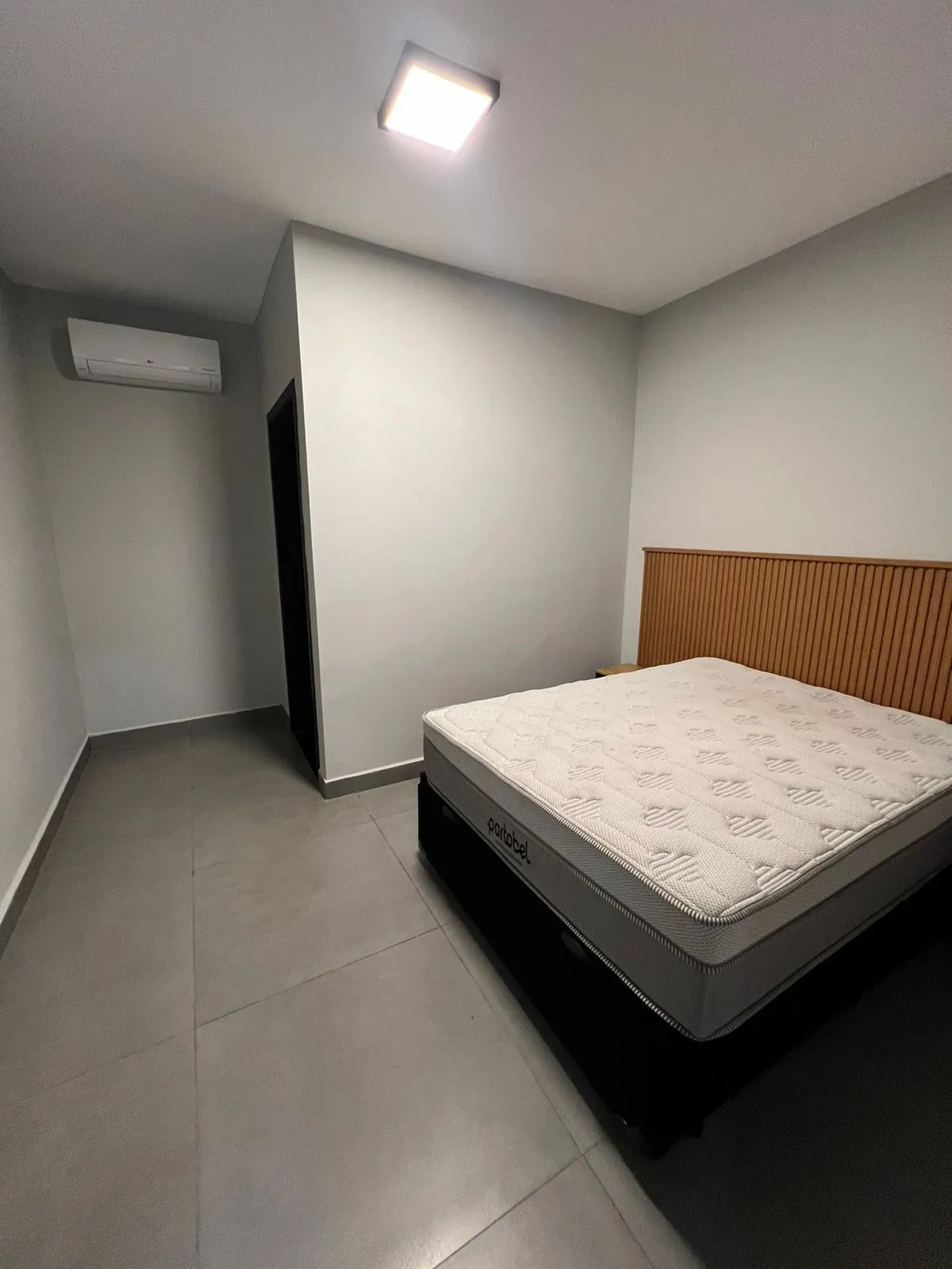Imagem Luxuosa Casa de 700m² em Santa Isabel - Beira da Água com 6 Suítes