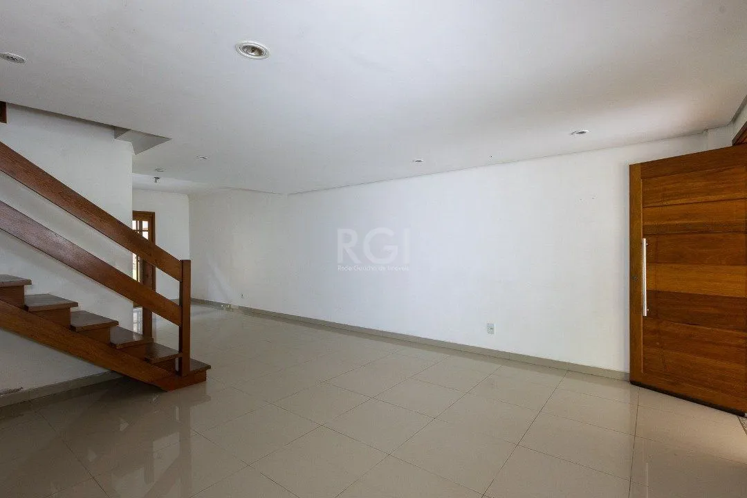 Imagem Casa para Venda - 181.99m², 3 dormitórios, sendo 1 suites, 2 vagas - Jardim Isabel