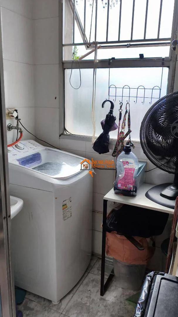 Imagem Apartamento com 2 dormitórios à venda, 55 m² por R$ 280.000,00 - Cocaia - Guarulhos/SP