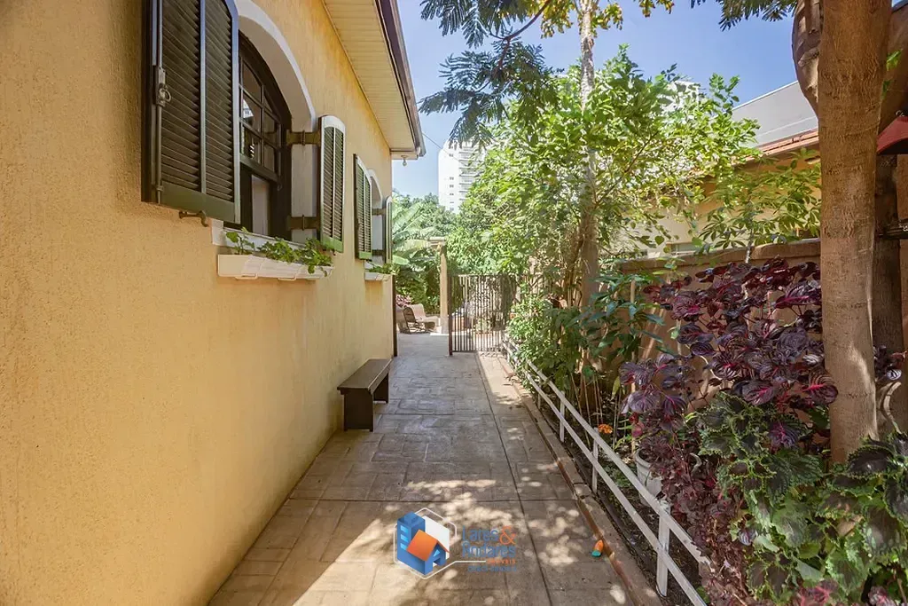 Imagem Casa à venda 6 Quartos 1 Suite 4 Vagas 362M² Vila Deodoro São Paulo - SP