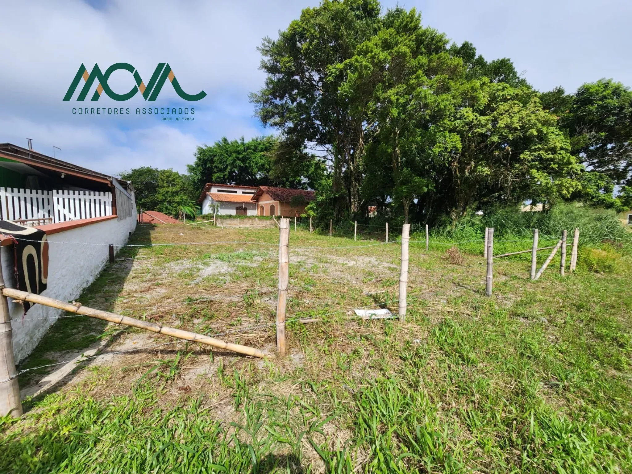 Imagem Terreno disponível no Balneário Farol do Itapoá II, localizado no bairro Pontal do Norte. Com dim...